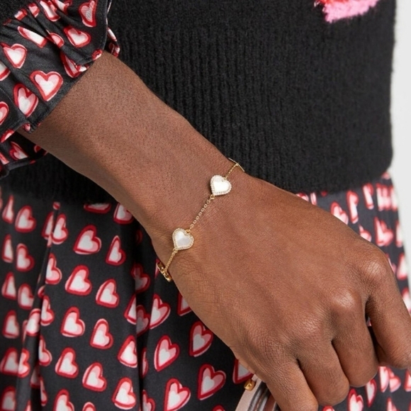🔹️KATE SPADE 🔹️ Red Take Heart Line Bracelet ✨️❤️ - Picture 2 of 7